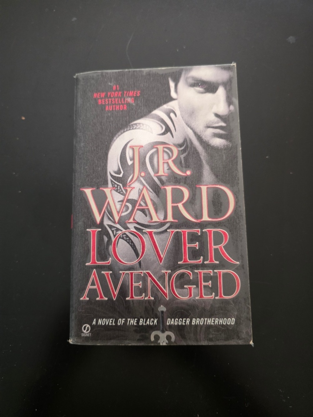 Lover Avenged by J.R. Ward - Mass Market Paperback